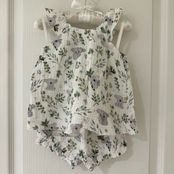Elegant Baby Other - Elegant Baby | Koala Flutter Sleeve Dress And Bloomer Set | 6-9M